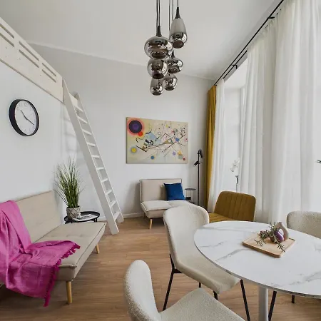 Modernist Loft In Old Town Apartmán *