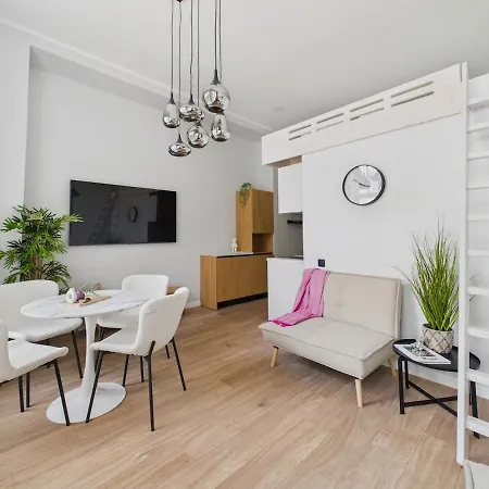 Modernist Loft In Old Town Riga