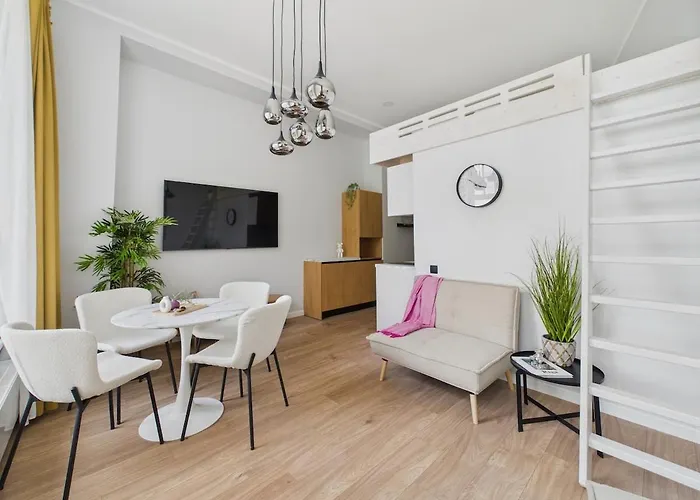 Modernist Loft In Old Town Riga