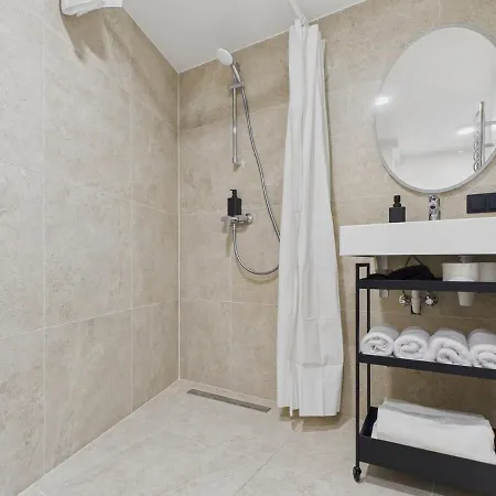 Modernist Loft In Old Town Lägenhet