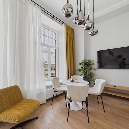 Modernist Loft In Old Town * リガ